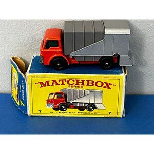 1960s Lesney Matchbox Series No 7 ORANGE FORD REFUSE TRUCK with ORIGINAL BOX